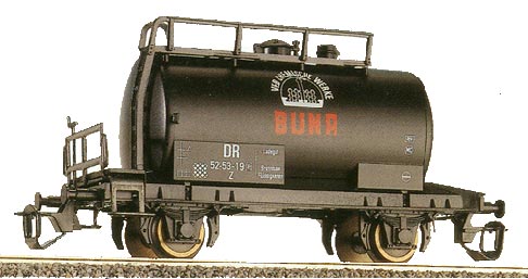 Tank car &quot;BUNA&quot;<br /><a href='images/pictures/Tillig/14427.jpg' target='_blank'>Full size image</a>